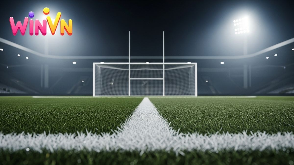 Khu phạt đền (vòng cấm địa) - Khu vực "nóng" nhất trên sân, nơi mỗi quyết định có thể định đoạt cả trận đấu.